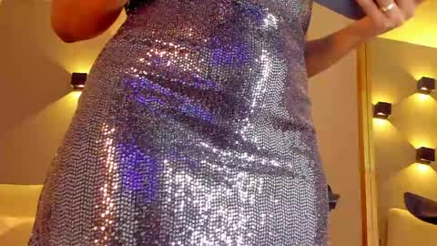 Selena online show from 04-03-26, 10:13