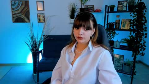 Selena ntmy online show from 01-14-25, 04:50