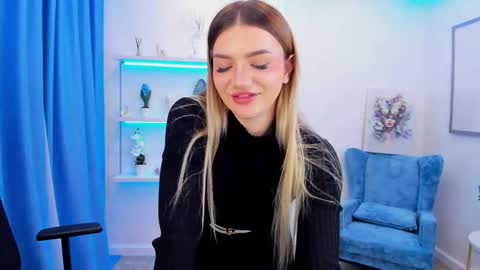 Snapshot of selenaemoore chatting on 10-04-25, 05:16 selenaemoore online show from 10-04-25, 05:16