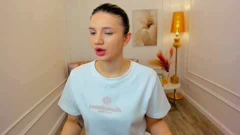 selenaemoore online show from 04-02-26, 03:26