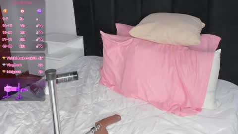  Selena  online show from 04-21-26, 01:42