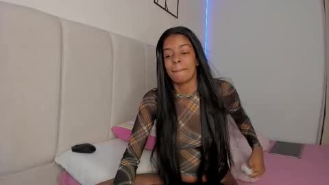 Snapshot of selenahoot chatting on 03-25-26, 03:29 Adriana3 online show from 03-25-26, 03:29