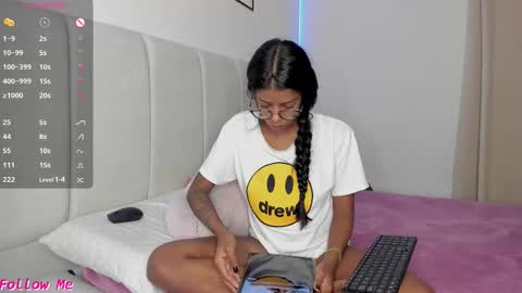 Snapshot of selenahoot chatting on 03-28-26, 11:43 Adriana3 online show from 03-28-26, 11:43