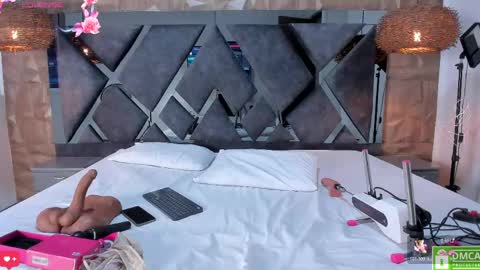 selene__lopez_ online show from 04-26-26, 07:55