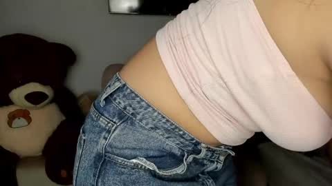 Alejandra  online show from 06-07-26, 12:09