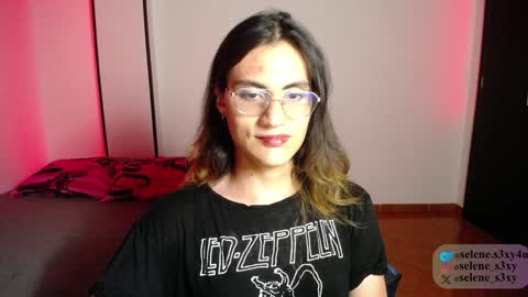 Snapshot of selene_s3xy chatting on 12-26-24, 04:10 selene_s3xy online show from 12-26-24, 04:10