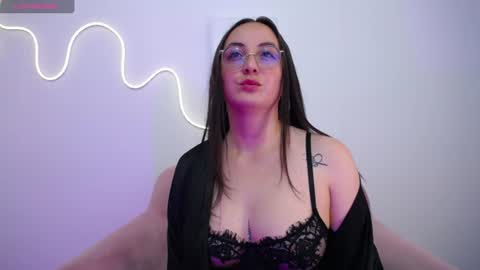selene_swee online show from 07-05-26, 05:42
