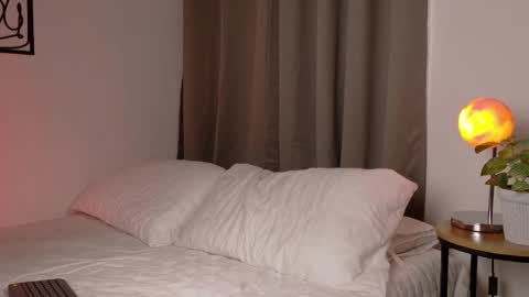 Selene Nova online show from 02-18-26, 10:17