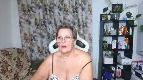 Snapshot of selenna57 chatting on 12-17-24, 01:07 Selenna online show from 12-17-24, 01:07