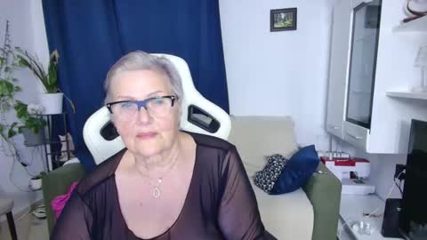 Selenna online show from 04-18-26, 05:28