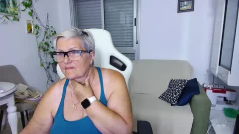 Selenna online show from 05-28-26, 05:43