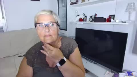 Selenna online show from 06-07-26, 04:44