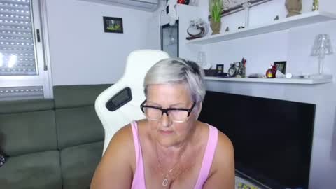 Selenna online show from 06-17-26, 11:45