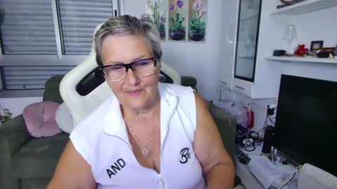Selenna online show from 07-28-26, 05:45