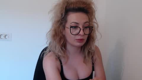 Selenna online show from 10-30-25, 11:44