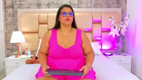 Selenna Cooper online show from 11-27-25, 11:34