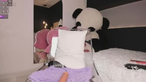 Selenne online show from 09-10-25, 10:32