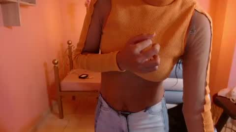 Snapshot of seleny_fitness chatting on 07-04-26, 11:27 Mayte online show from 07-04-26, 11:27