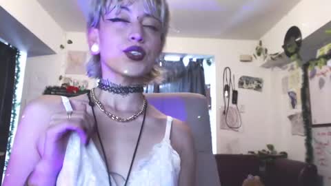 Ask me online show from 12-23-24, 04:06