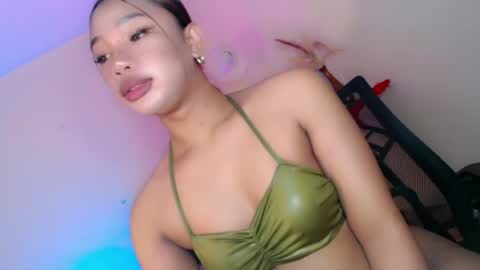 Snapshot of selfsuckercum69 chatting on 07-20-26, 10:29 Jessy online show from 07-20-26, 10:29