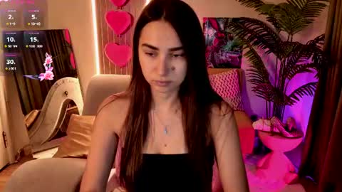 I am Lina online show from 07-08-26, 08:19