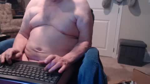 Snapshot of selkie2s chatting on 02-09-25, 06:37 selkie2s online show from 02-09-25, 06:37