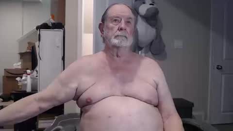 Snapshot of selkie2s chatting on 10-14-25, 05:41 selkie2s online show from 10-14-25, 05:41