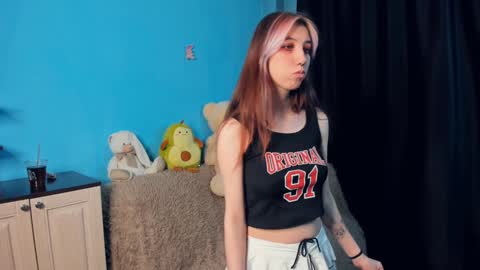 Mindy online show from 12-24-24, 03:38