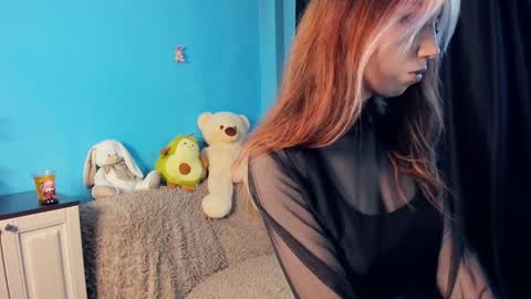 Mindy online show from 12-25-24, 04:01