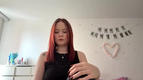 Snapshot of selmacalumag chatting on 04-24-26, 09:12 Lily online show from 04-24-26, 09:12