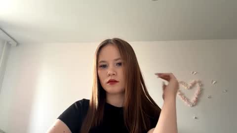 Lily online show from 06-30-26, 03:29
