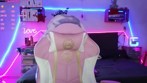 Selvaggia Del Caribe online show from 12-18-24, 05:10