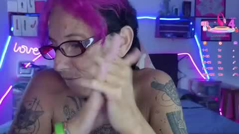 Snapshot of selvaggia_del_caribe chatting on 07-11-26, 05:15 Selvaggia Del Caribe online show from 07-11-26, 05:15
