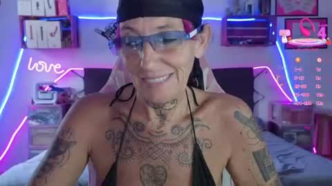 Snapshot of selvaggia_del_caribe chatting on 07-22-26, 04:54 Selvaggia Del Caribe online show from 07-22-26, 04:54