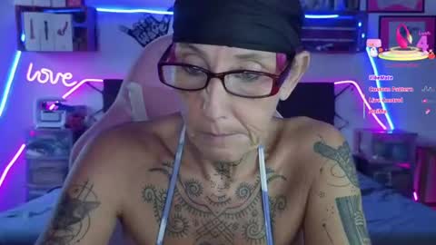Snapshot of selvaggia_del_caribe chatting on 07-23-26, 04:16 Selvaggia Del Caribe online show from 07-23-26, 04:16