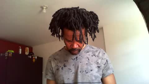 Snapshot of semental24cm chatting on 11-12-25, 04:18 semental24cm online show from 11-12-25, 04:18