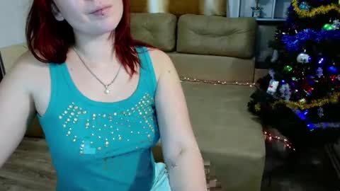 Snapshot of semisweetdream chatting on 12-31-24, 10:26 Next stream 2912 GMT2 online show from 12-31-24, 10:26