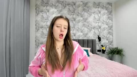 Ami online show from 11-28-25, 09:23