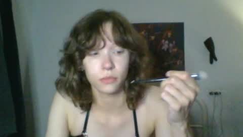 Snapshot of sendforesme chatting on 09-19-25, 11:27 goddess esme online show from 09-19-25, 11:27