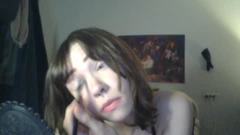 Snapshot of sendforesme chatting on 11-16-25, 01:11 goddess esme online show from 11-16-25, 01:11