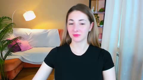 sensitiveheartt online show from 10-04-25, 11:41