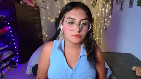 Camille and sophie online show from 12-21-25, 11:23