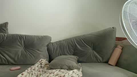 Jasmine online show from 12-13-24, 04:43