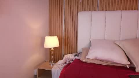 Snapshot of sensual_kim77 chatting on 05-20-26, 01:06 Sensual Kim77 online show from 05-20-26, 01:06
