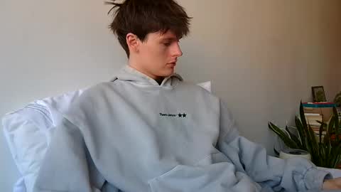 Cam online show from 10-27-25, 07:07