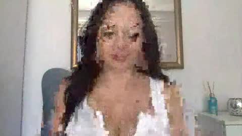 sensuallstella online show from 10-08-25, 07:50
