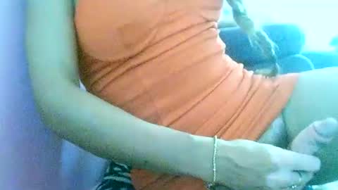 Snapshot of sensualnatasha chatting on 01-04-25, 06:40 sensualnatasha online show from 01-04-25, 06:40