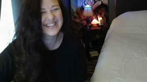 Snapshot of sentfrmheaven chatting on 02-21-25, 01:33 Tara online show from 02-21-25, 01:33