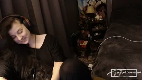 Tara online show from 06-15-26, 11:34