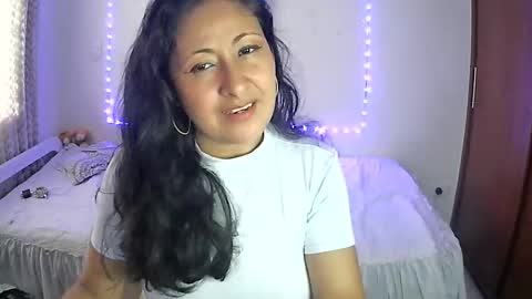 Snapshot of senthix1983 chatting on 12-19-24, 07:51 senthix  heyy promo en OnlyFans aprovecha 85 descuento online show from 12-19-24, 07:51